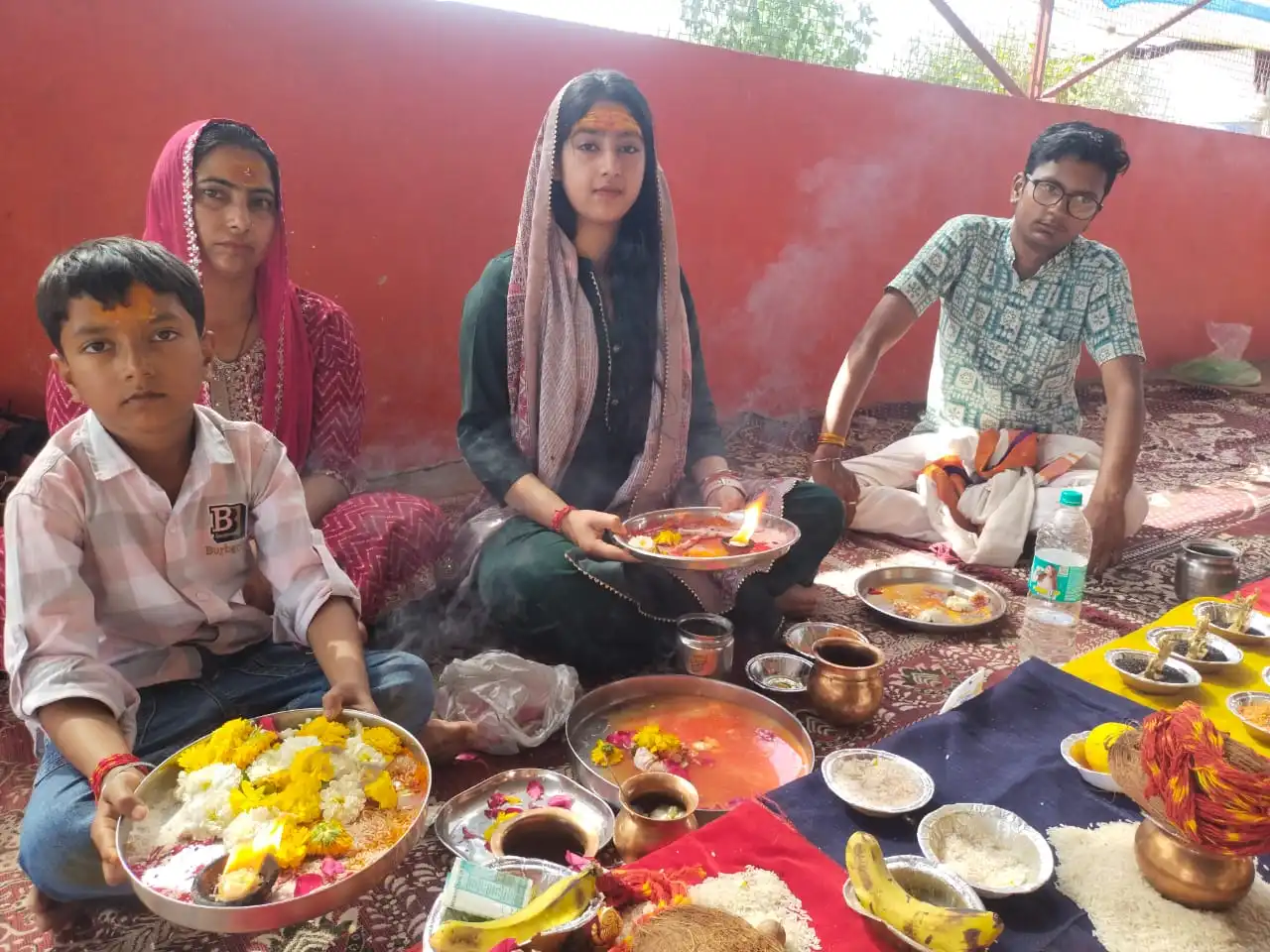 मंदिर सजावट