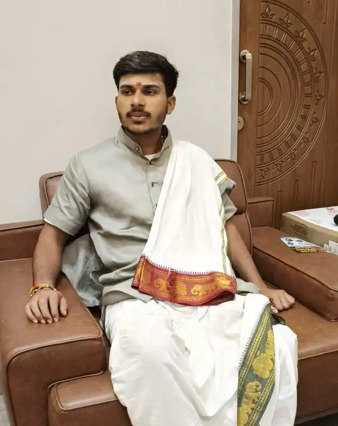 ज्योतिषाचार्य पंडित लखन शर्मा